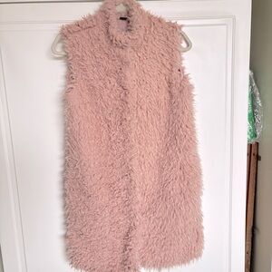 NWOT Chic Pink Faux Fur Vest